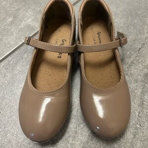 Classic Tan Tap Shoes